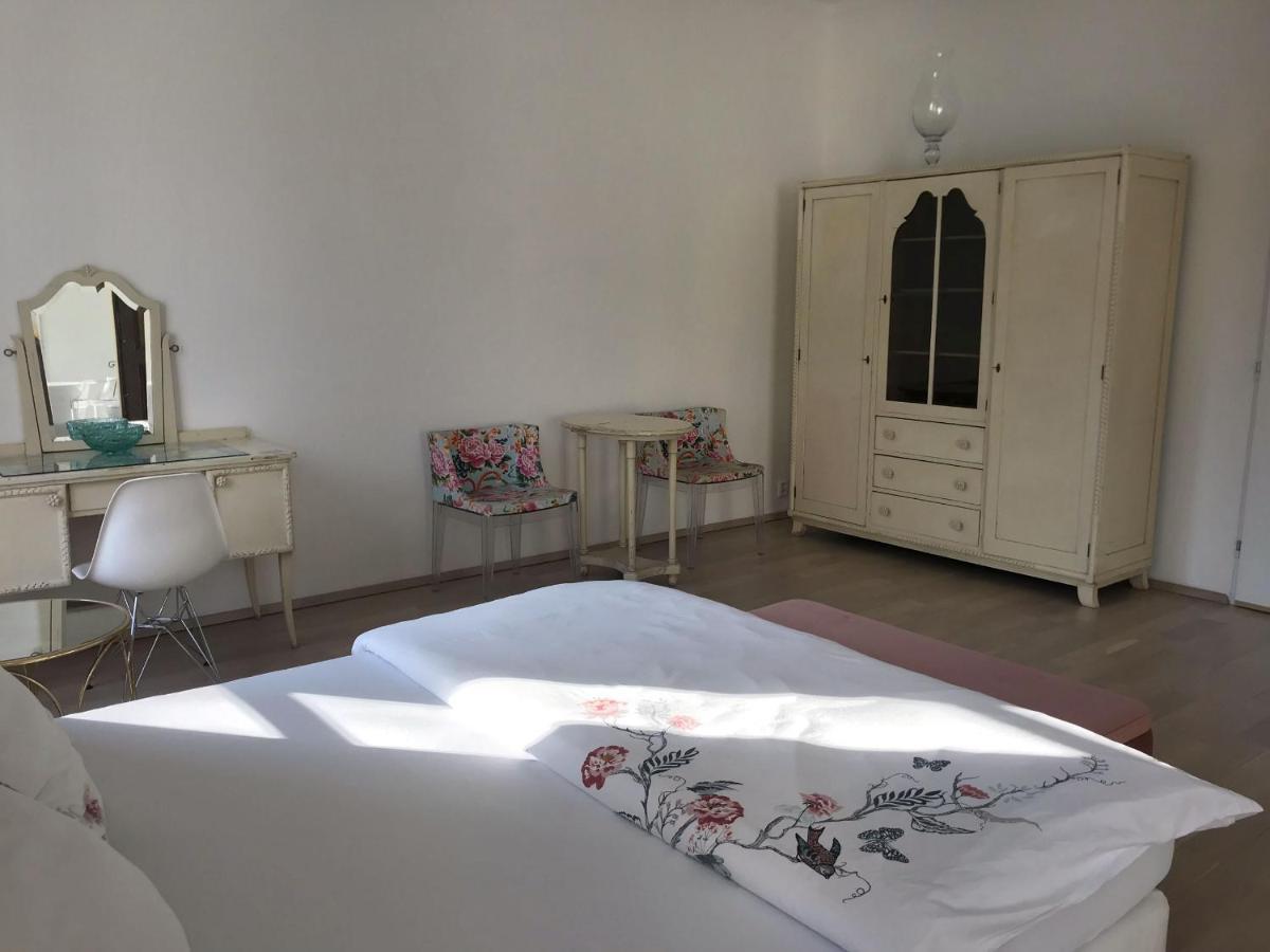 Design Apartments In Park Бърно Екстериор снимка