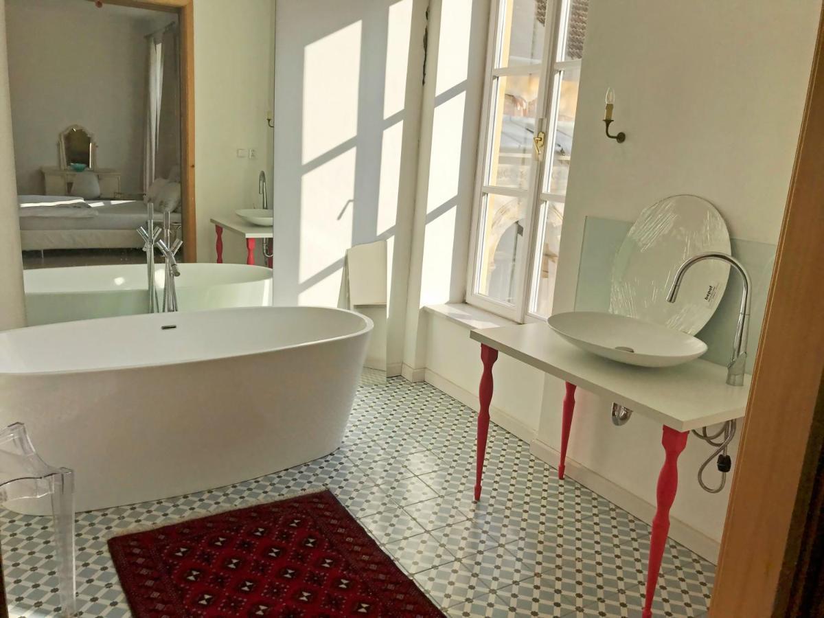 Design Apartments In Park Бърно Екстериор снимка