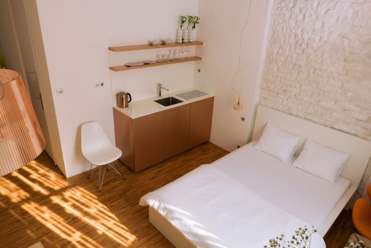 Design Apartments In Park Бърно Екстериор снимка
